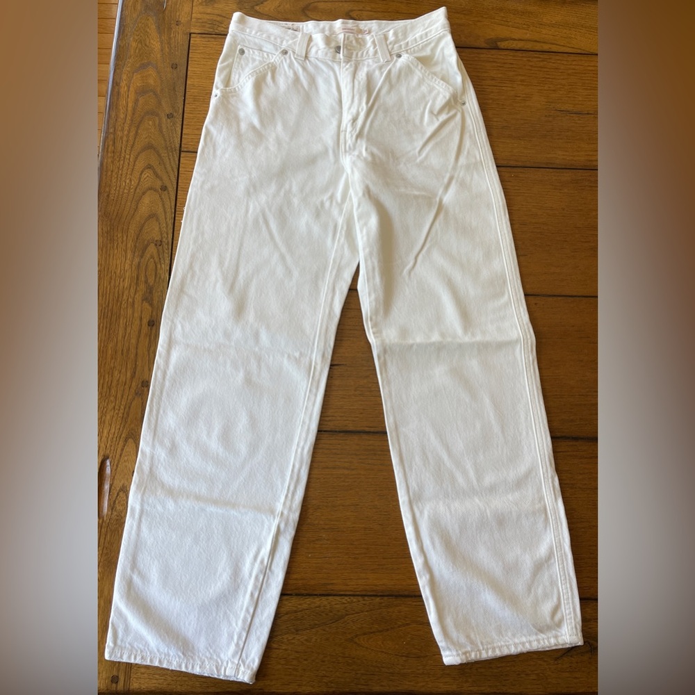 Levi's White Chinos Classic Fit